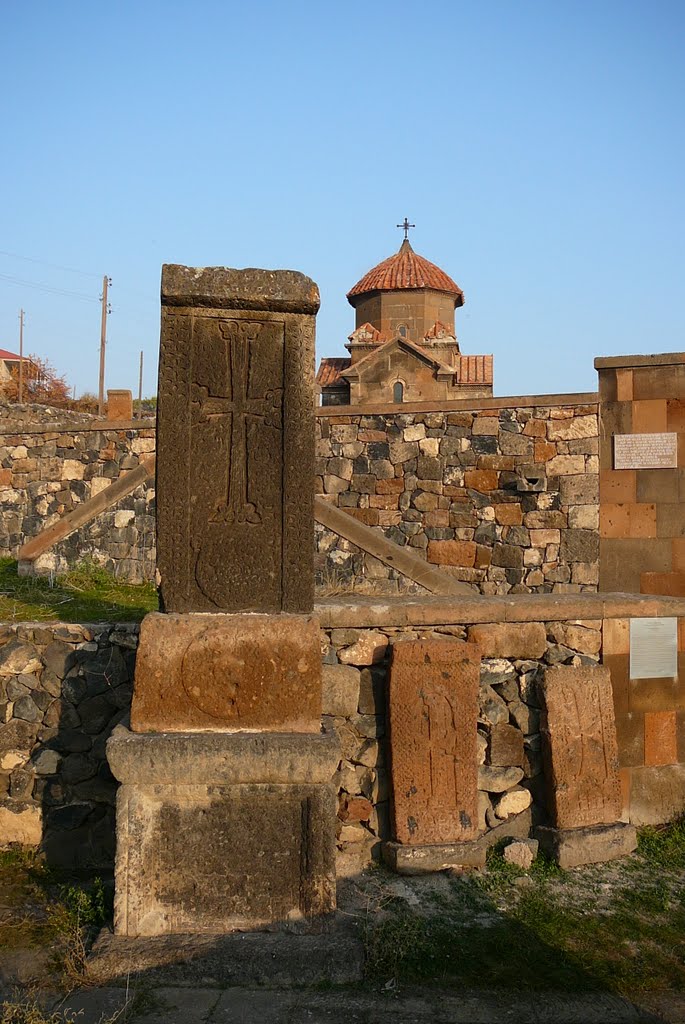 Կարմրավոր Ս. Աստվածածին եկեղեցի