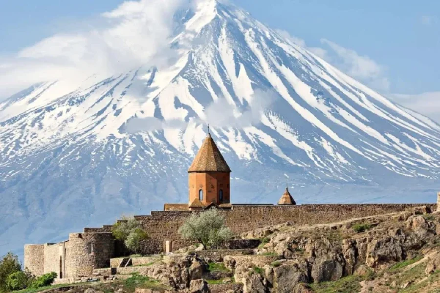 PRIVATE TOUR: Khor Virap monastery, St. Hripsimeh and Gayaneh churches, Echmiadzin Mother Cathedral, Zvartnots temple